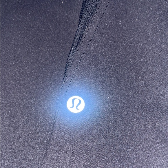 Lululemon Athletica Black Leggings 25 inch inseam, like new - Picture 6 of 7